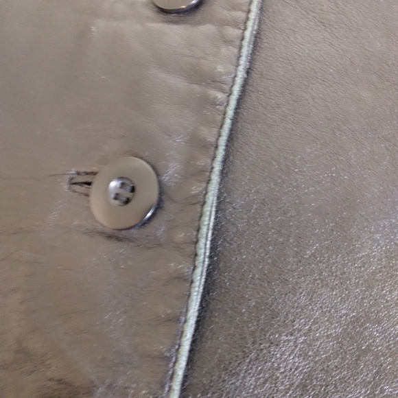 Size M Wilsons Leather Women's Coat Soft Black Collared Button Front - Picture 8 of 10